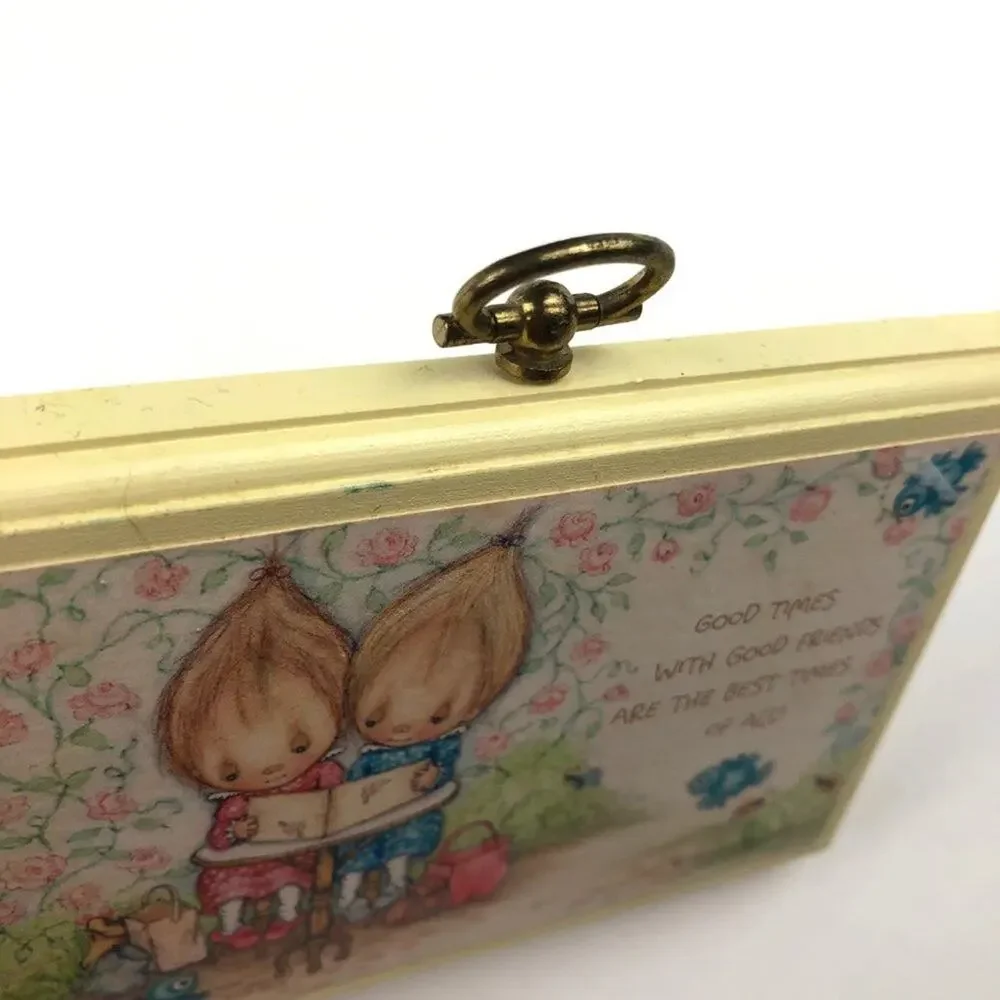 Hallmark Small Good Friends Wall Plaque Small